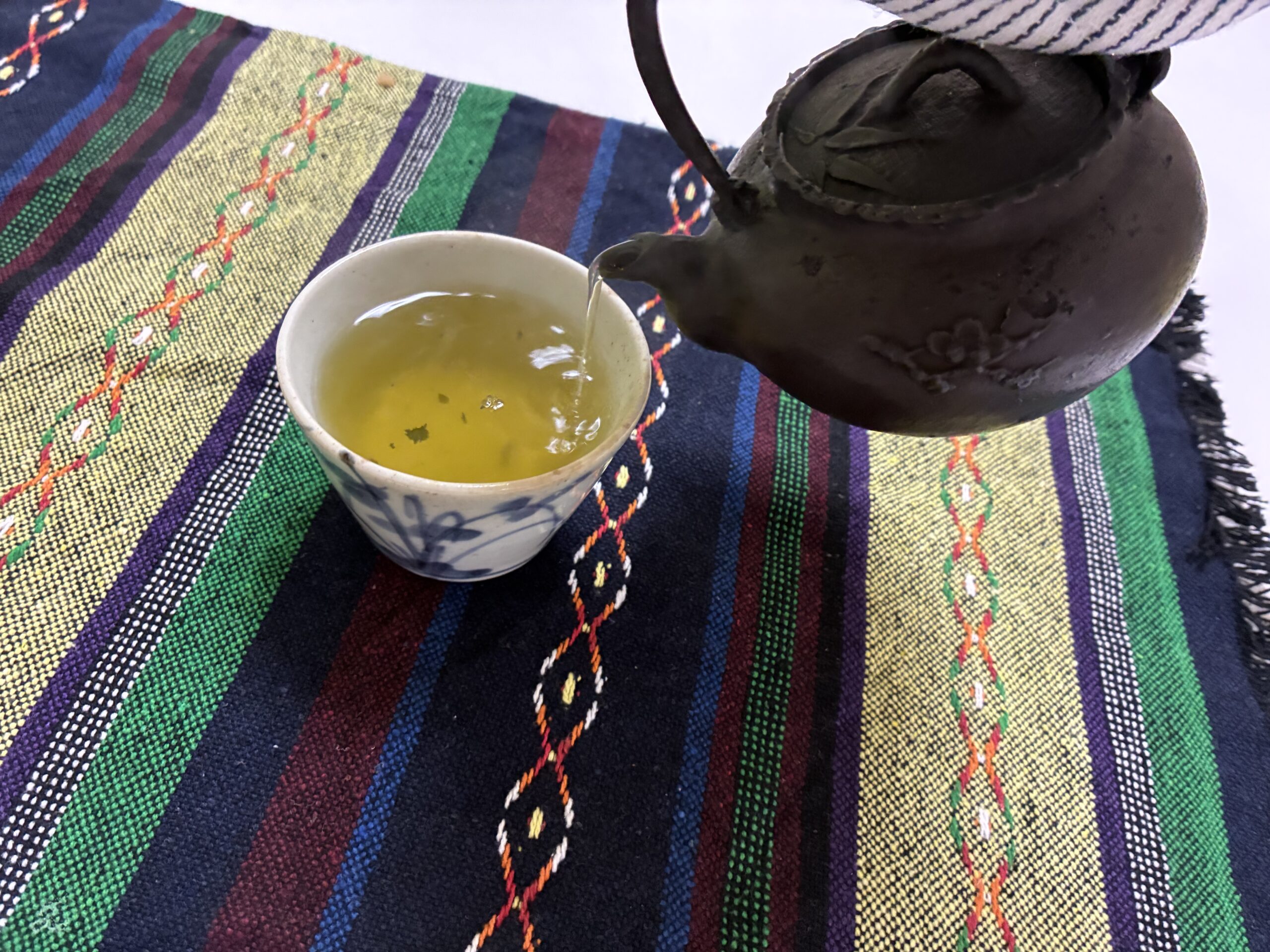 鉄瓶で淹れる煎茶
