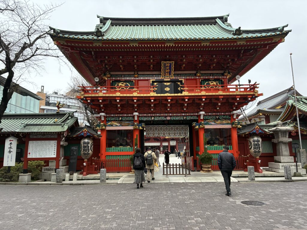 神田明神の隨神門