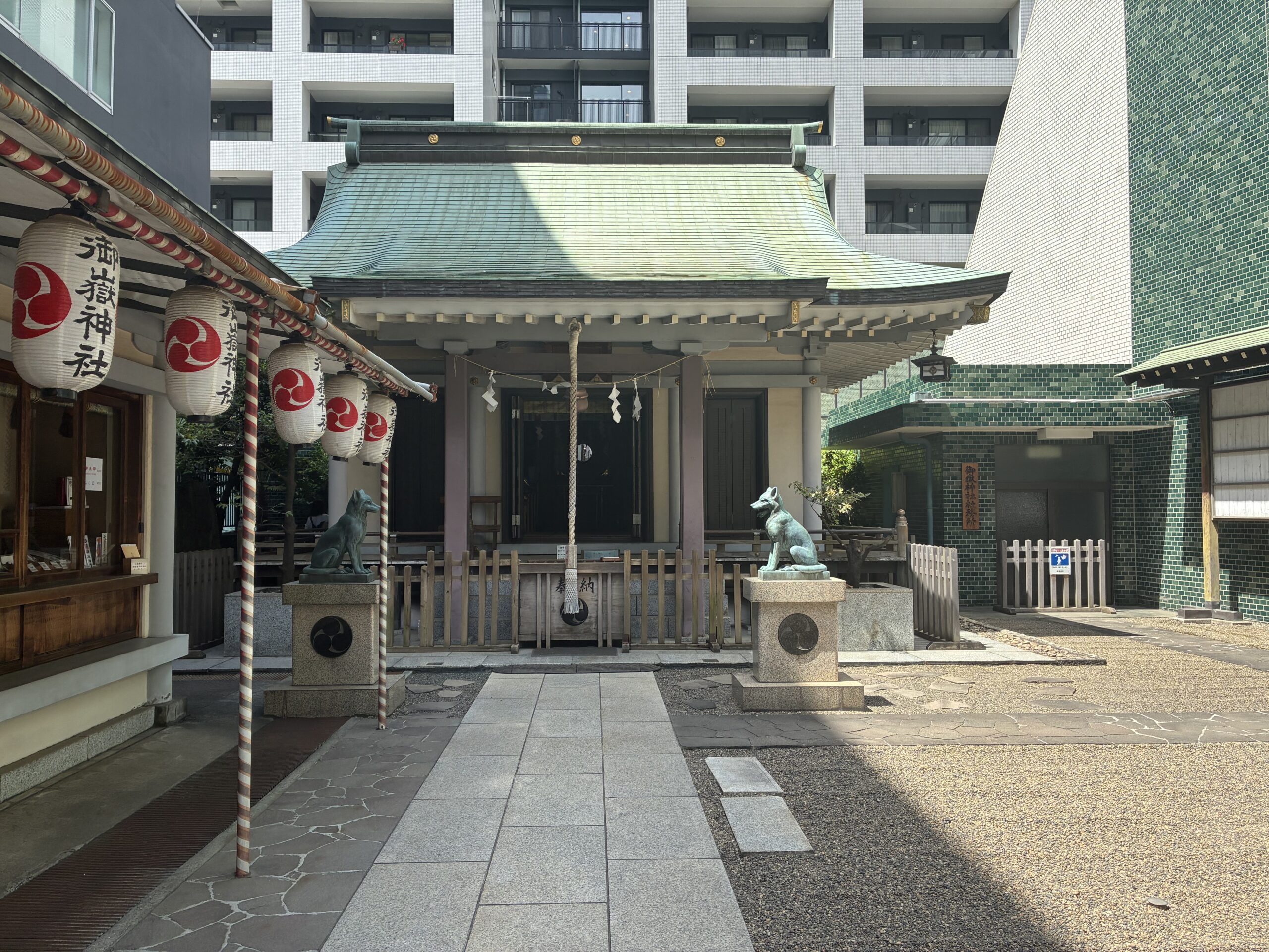 拝殿