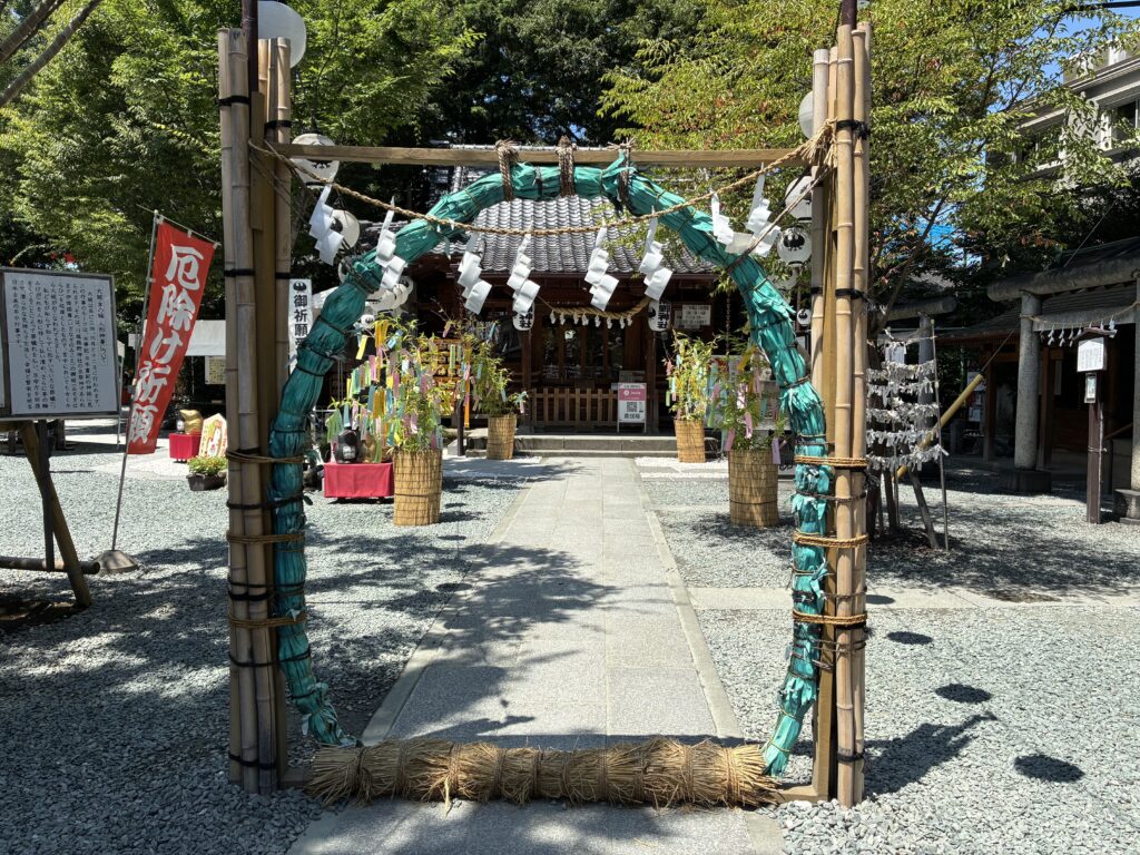 茅の輪くぐり